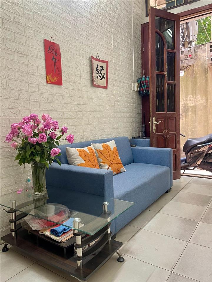 Bán nhà dân xây lê thanh nghị  27m x 5 tầng . giá chào 7.95 tỷ. ngõ thông .
 e .hường 0902 120 ***