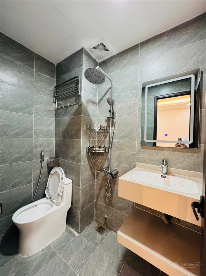 Bán căn hộ đẹp như khách sạn phố trần quý kiên, full nội thất  65 m giá 6.38 tỷ. hường 0902 120 ***