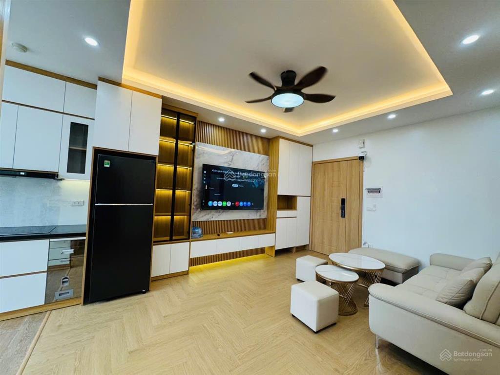 Bán căn hộ đẹp như khách sạn phố trần quý kiên, full nội thất  65 m giá 6.38 tỷ. hường 0902 120 ***