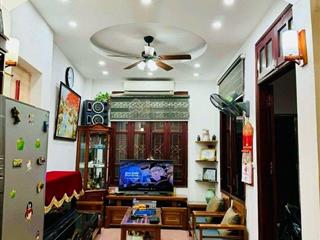 Bán nhà đẹp phố nguyễn ngọc nại  42 m x4 tầng . mt khủng 5.5 m . giá 9.5 tỷ .  hường 0902 120 ***