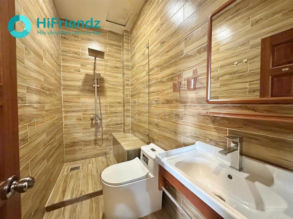 Phòng trọ 30m2 đầy đủ nội thất, ngay lê văn việt, gần đại học fpt, đh giao thông vận tải