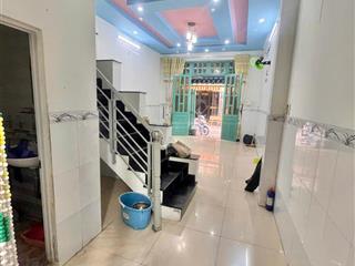 Nhà 4 phòng ngủ (trang bị sẵn 4 máy lạnh), 3 lầu hẻm xe tải 233 mã lò, cho thuê dài hạn  cọc 1t