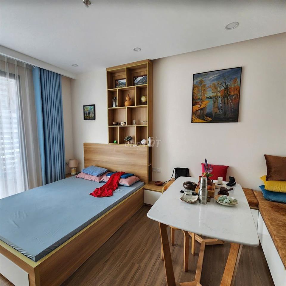 5tr studio phun đồ điện tử view biệt thự đảo