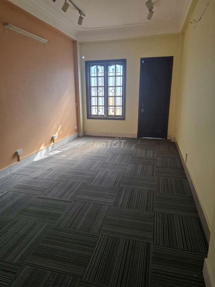 ( Mặt Phố) Nguyễn Bá Khoản 40mx5T 3PN hơn 10tr KDVP vỉa hè spa đôngdân