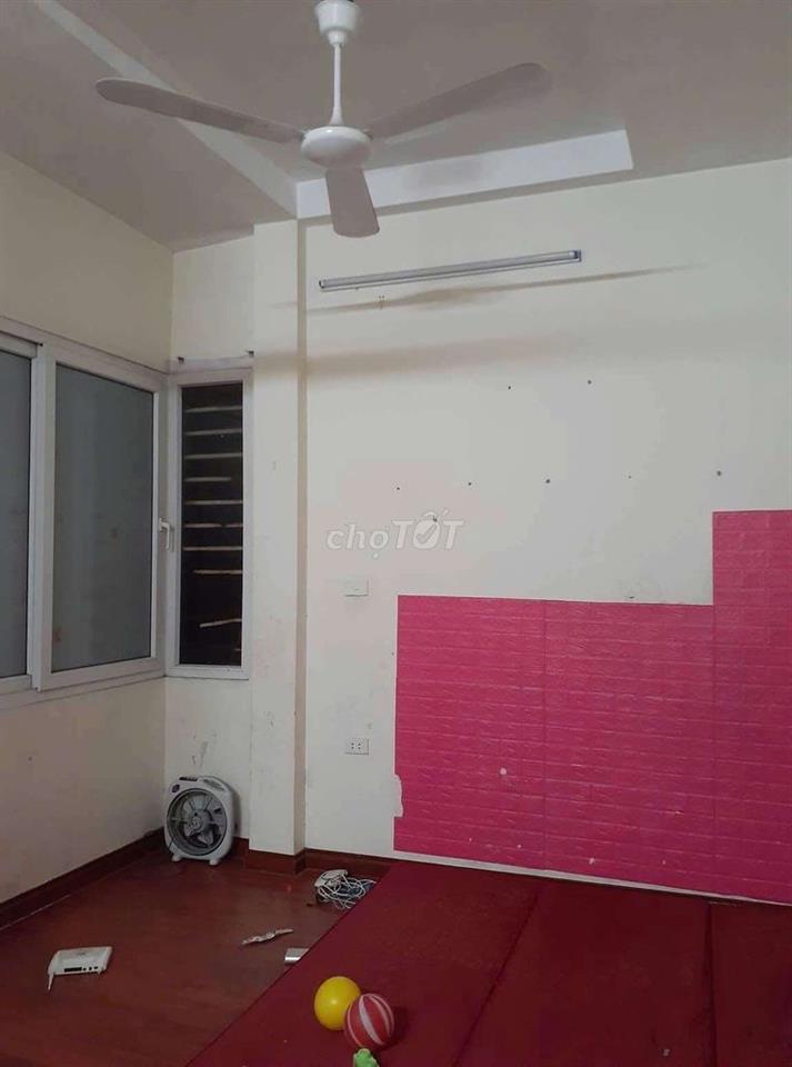 (Gần oto) Nguyễn Ngọc Vũ 40mx4T 3PN gd onnile gần Đống Đa 10tr TL
