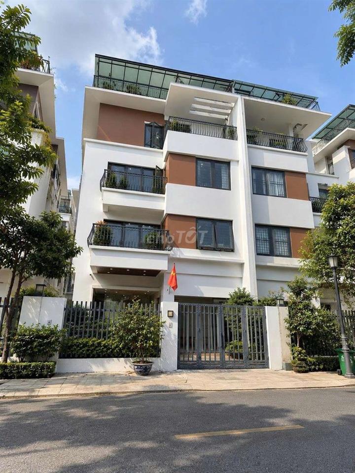 ( liền kề) kdt Romantic Park Nghĩa Đô 150mx5T 6PN oto tránh spa cafe
