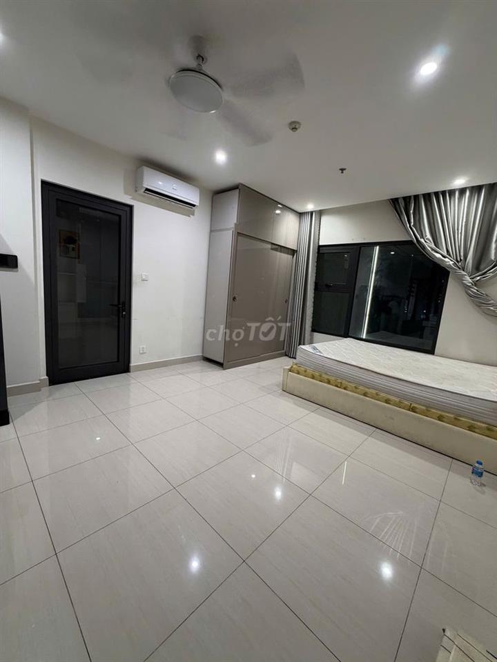 (S4 gần nhà xe) Studio 32m full đồ 6.2tr có bể bơi hướng mát tầngtrung