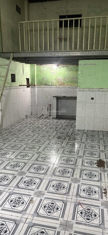 Phòng cho thuê 1,8 tr gần ktx khu b làng đại học quốc gia