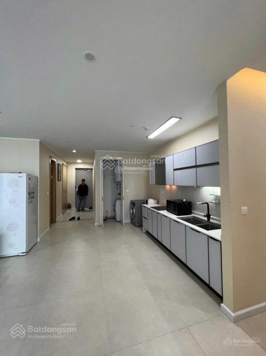 Cần bán căn hộ 118m2 cc keangnam, 3pn 2vs, full đồ, nhà đang cho thuê 1.300usd/tháng