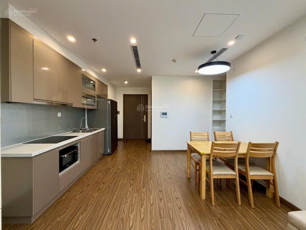 Bán gấp căn hộ 68m2 toà west 2, 2pn 2vs full nội thất, giá bán 6.3 tỷ, tại vinhomes west point