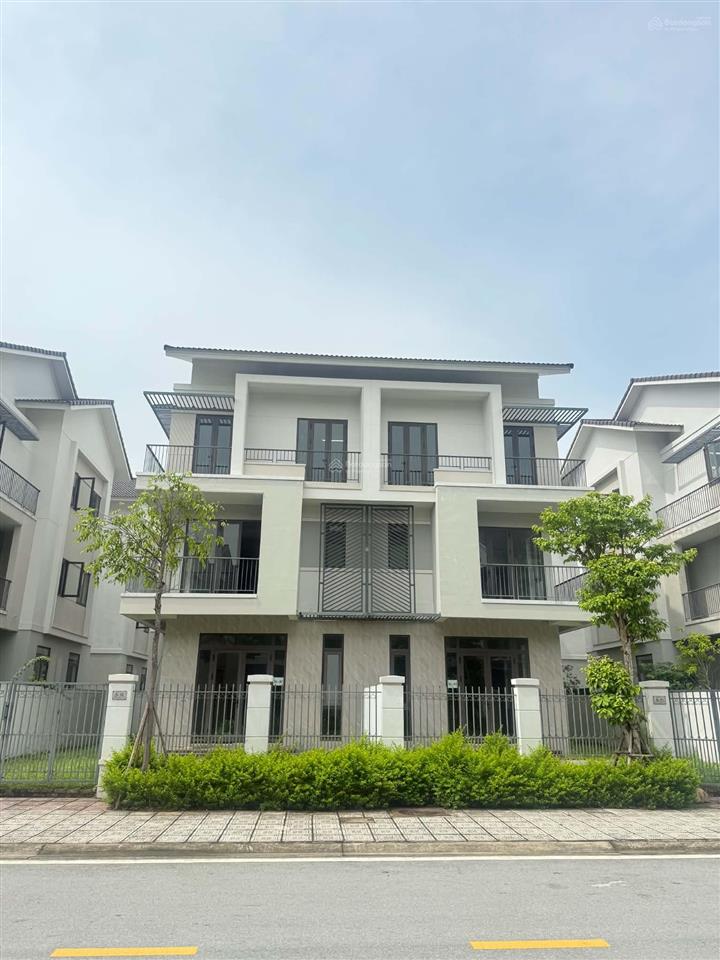 Bán biệt thự vườn gần hà nội giá hơn 63tr/m2, tạo dòng tiền 35  40tr/th