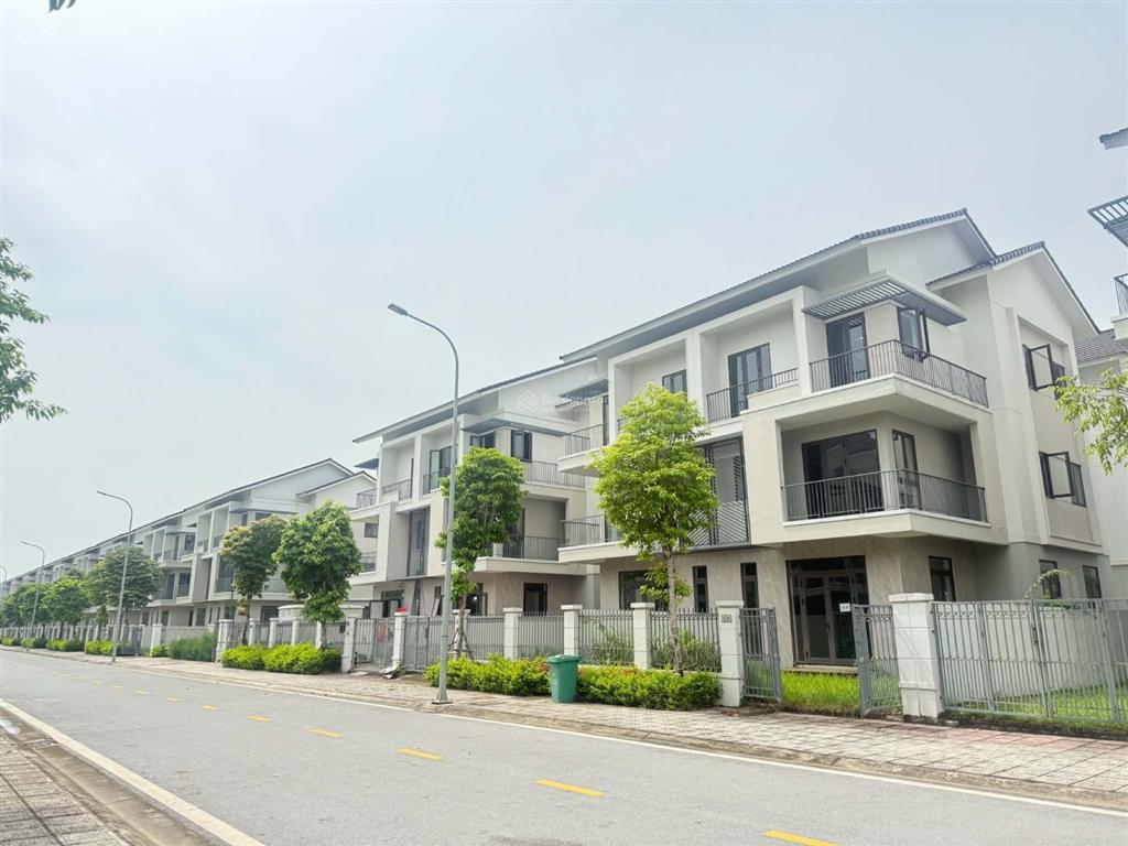 Bán biệt thự vườn gần hà nội giá hơn 63tr/m2, tạo dòng tiền 35  40tr/th