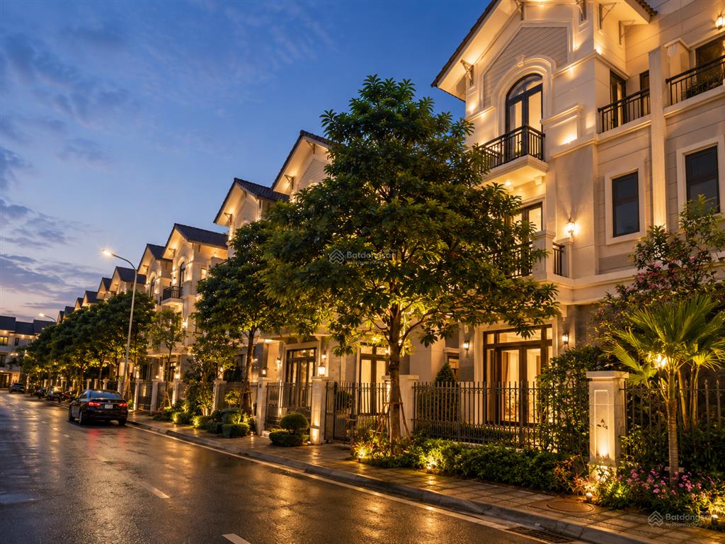 Cần bán biệt thự ngay cạnh hà nội giá chung cư