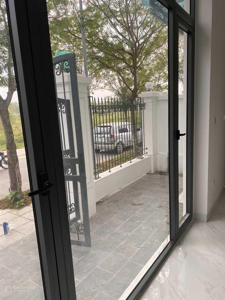 Chính chủ lô song lập sl04 183m2 mê linh new city giá đất 25 tr/m2