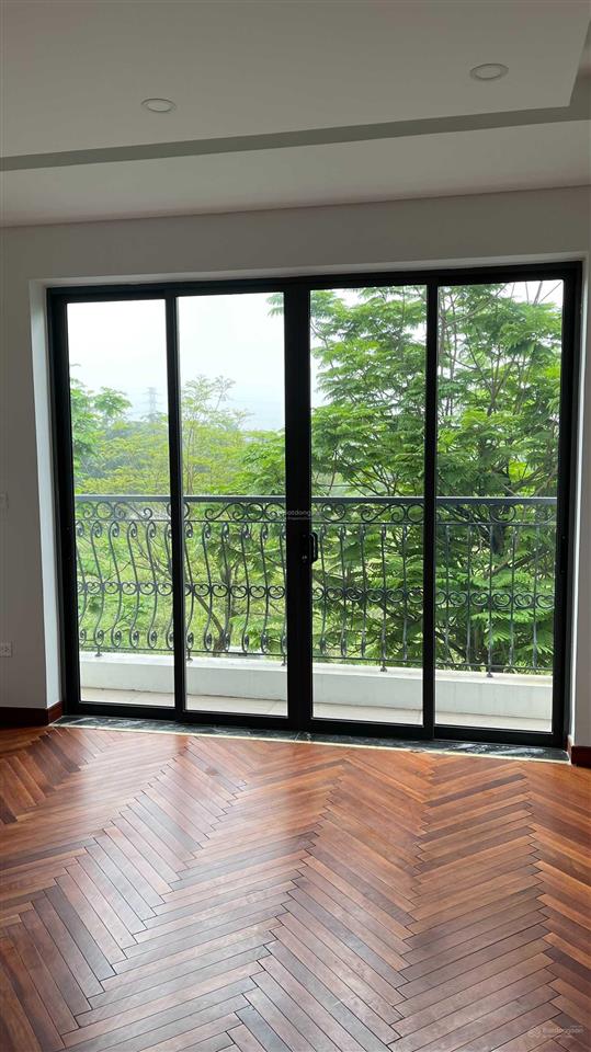 Chính chủ lô song lập sl04 183m2 mê linh new city giá đất 25 tr/m2