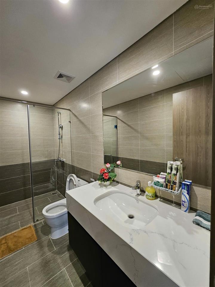 Bán nhanh 3pn 2wc / 81m2  tòa gh6 glory heights  full nội thất xịn  đang thuê 18tr