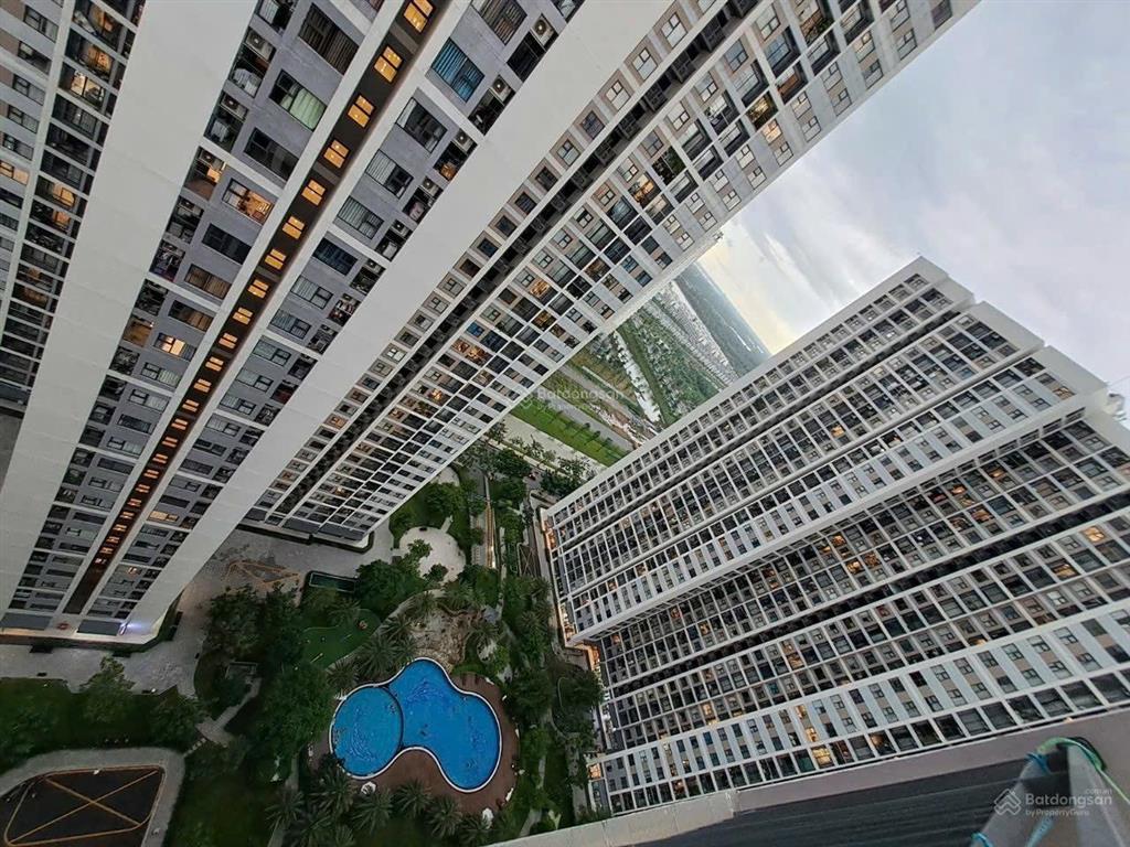 Bán căn 2pn 59m2 giá 2ty5 vinhomes quận 9