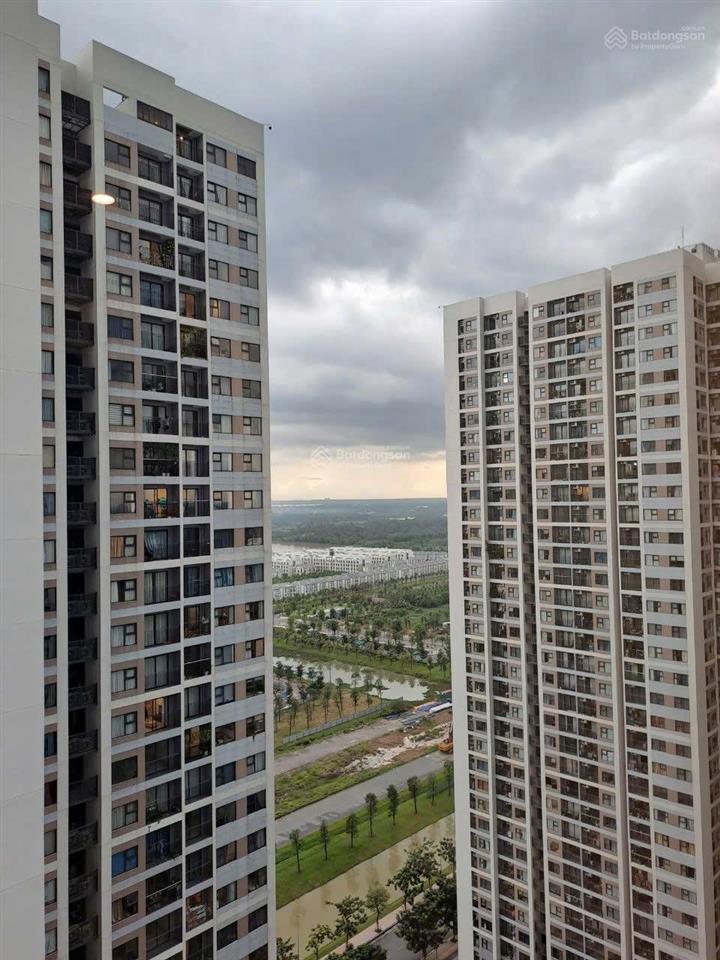 Bán căn 2pn 59m2 giá 2ty5 vinhomes quận 9