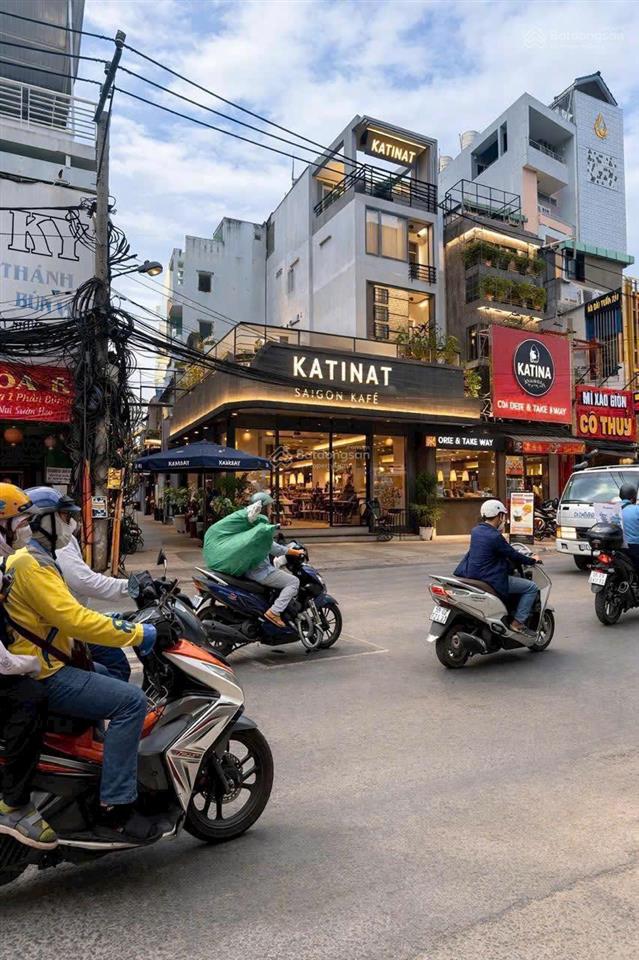 Bán nhà 527 cách mạng tháng tám,quận 10. dt 8x26m 2 tầng. hđt 150 triệu/th. giá 39,5 tỷ