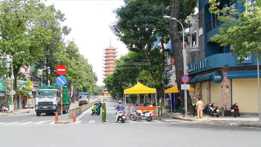 Bán nhà 3 mặt tiền lê hồng phong, quận 10 dt 7.2x10m, 5 tầng. hđt 120tr/tháng giá 30 tỷ