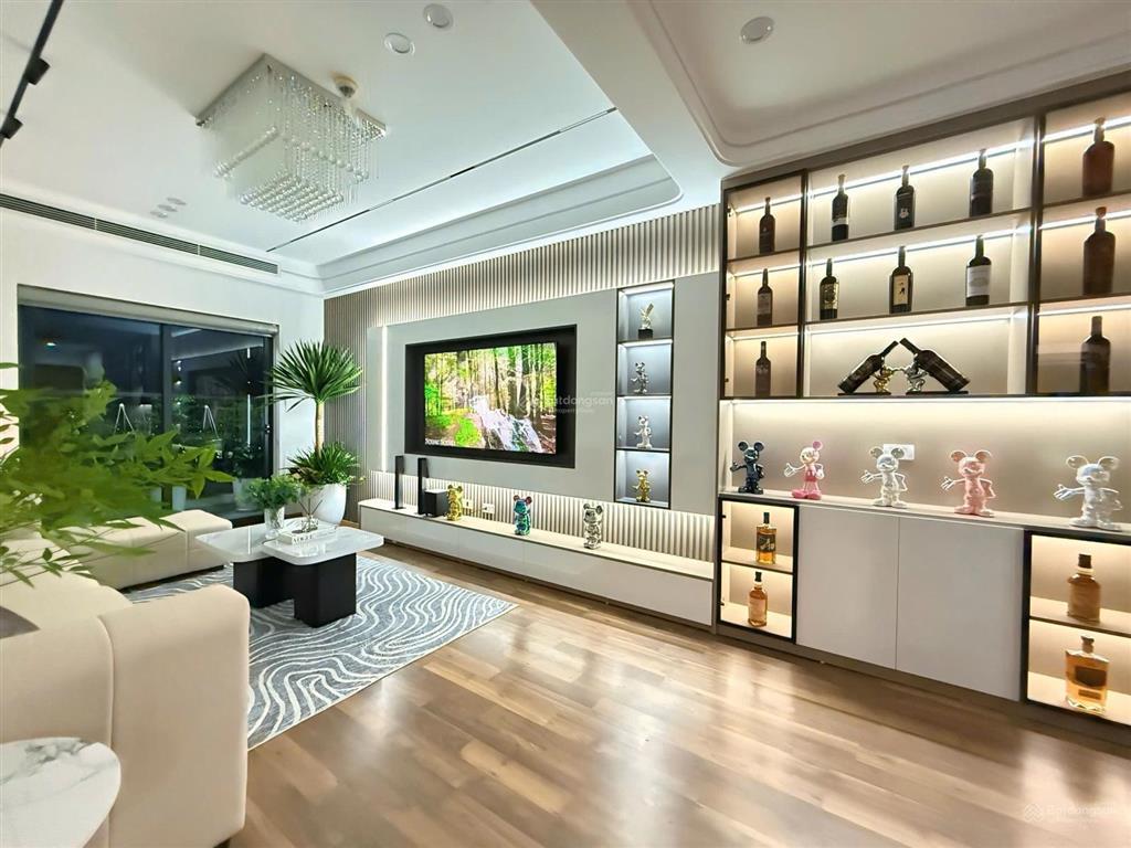 Chính chủ thiện chí bán căn 2n 82,5m golden west giá nhỉnh 5 tỷ full đồ đẹp  0976 299 ***