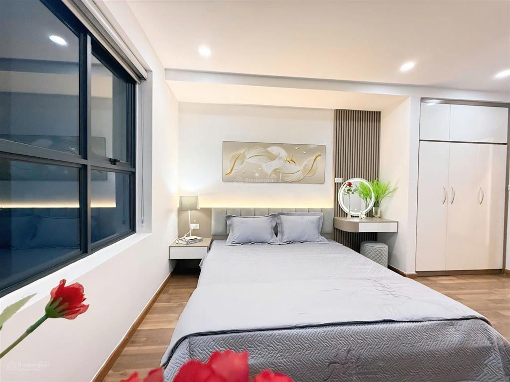 Chính chủ thiện chí bán căn 2n 82,5m golden west giá nhỉnh 5 tỷ full đồ đẹp  0976 299 ***