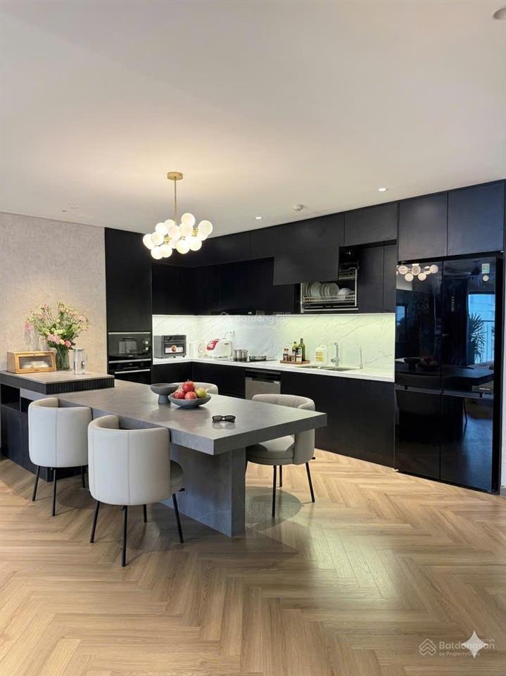 Bán căn hộ 70m2, 2 phòng ngủ flc complex, giá nhỉnh 5 tỷ có trao đổi thêm.  0976 299 ***