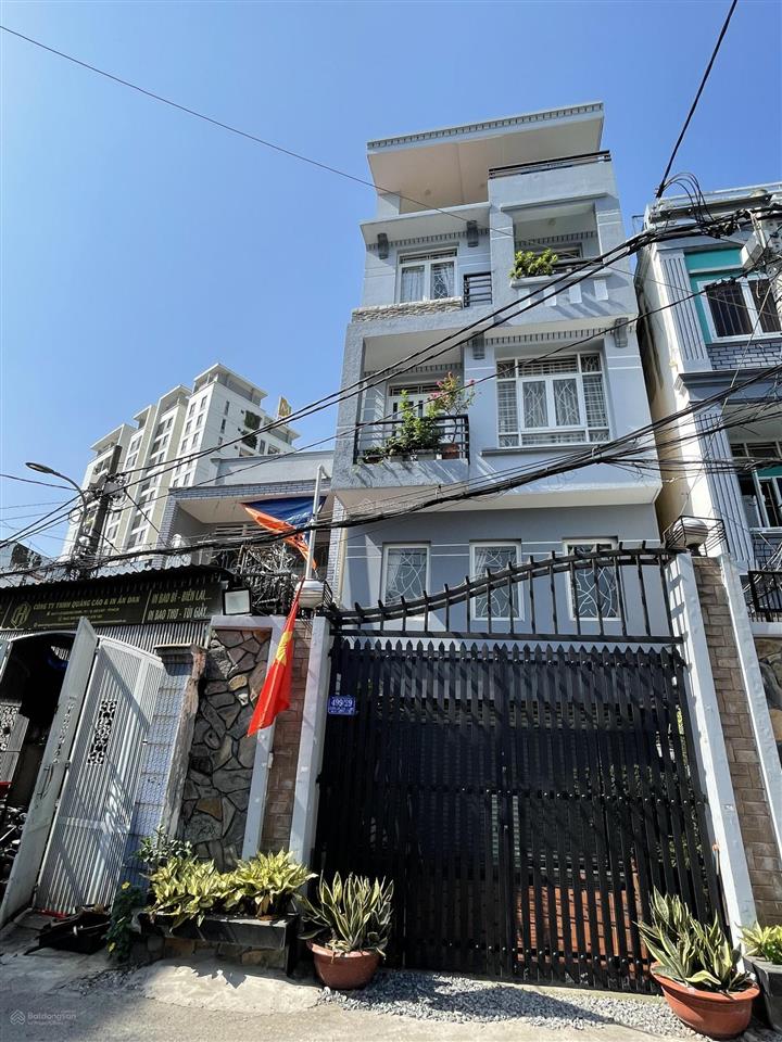 Nhà cái đẻ ra tiền, chủ định cư cần bán  nhà lê quang định 5 tầng ngang hiếm 5,8x18m  nhỉnh 13 tỷ