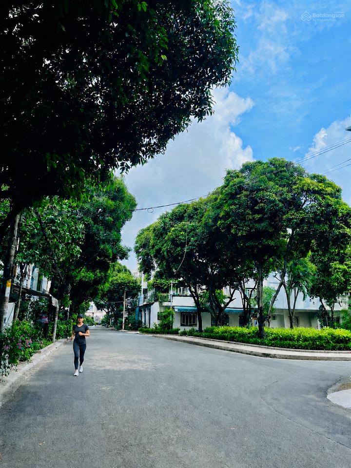 Nâng cấp không gian sống cần bán nhà ngay cư xá nguyên hồng p. 11 bình thạnh  4 tầng 4x18m 12,2 tỷ