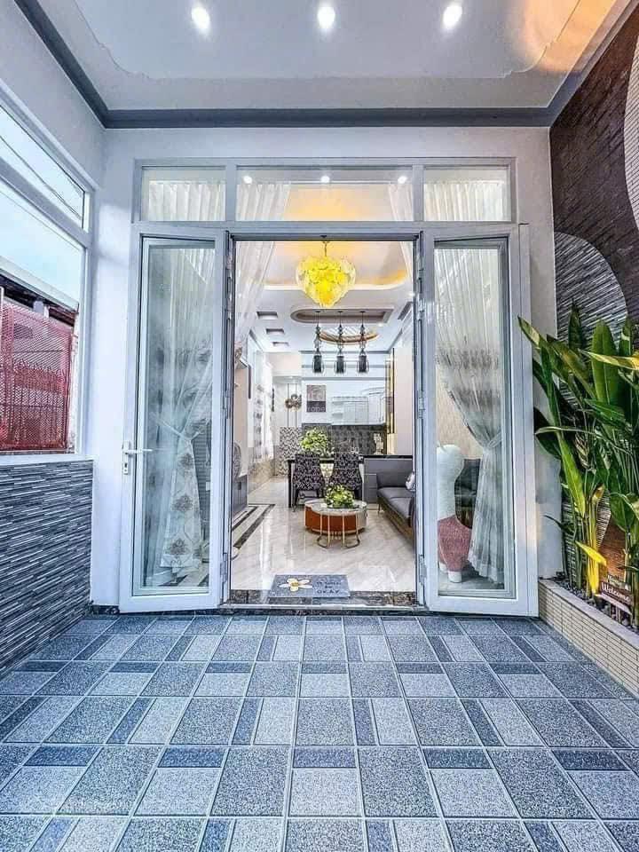 Nhà đẹp hoàn công chưa tới 3 tỷ  120m2, ngay ngã 3 sở gà, gần bv hoàn mỹ & kdl đại nam.