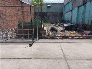 Bán đất ngay chợ, p. bình tân, 3ty4 70m2 có sổ riêng