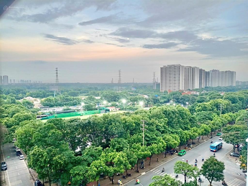 Tôi bán căn góc 3n trục 02  85m greenpark. view hồ yên sở, sẵn sổ. giá chỉ từ 7 tỷ.  0366 261 ***