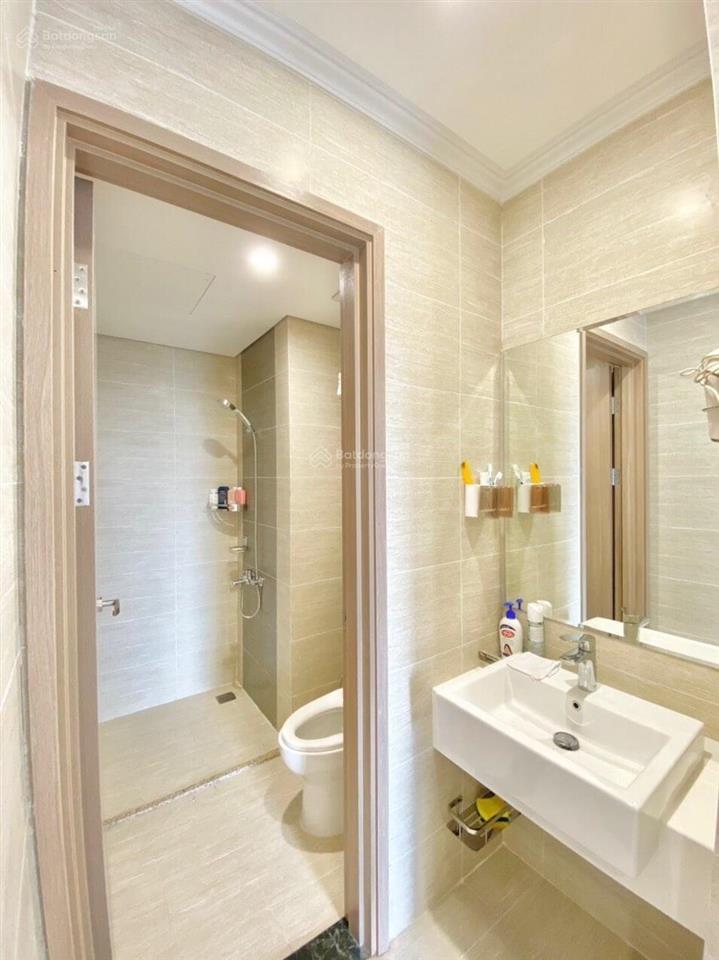 Chỉ 1 tỷ990tr nhận ngay căn studio tầng trung hướng mát view thoáng tặng đồ tại vinhomes ocean park