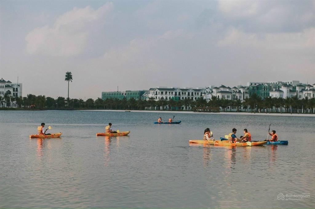 Chỉ 1 tỷ990tr nhận ngay căn studio tầng trung hướng mát view thoáng tặng đồ tại vinhomes ocean park