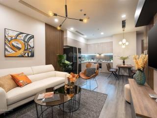 Gia đình em cần tiền nên muốn bán căn 3pn2vs full nội thất view bể bơi giá 3tỷ690tr tại vinhomes op