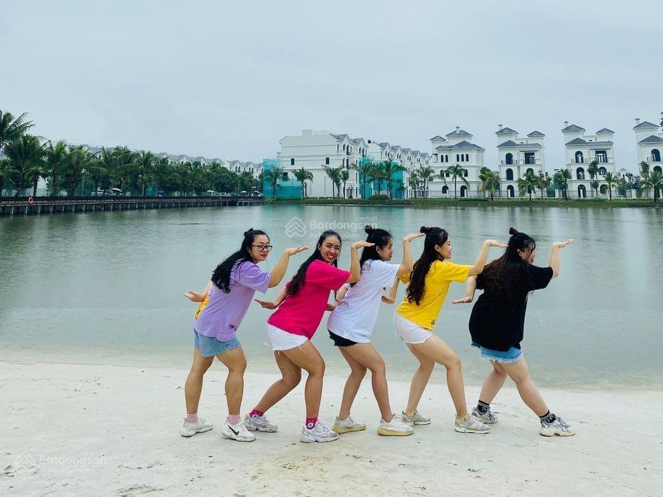 Nhanh tay sở hữu căn 2pn1vs 60m view thoáng full nội thất giá chỉ 2tỷ600tr tại vinhomes ocean park