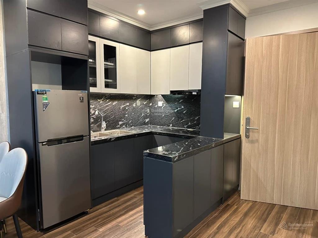 Ngày 14/10/2026 chính chủ em bán căn 2pn2vs+1 căn góc giá 3 tỷ300tr full đồ view sân thể thao vhocp