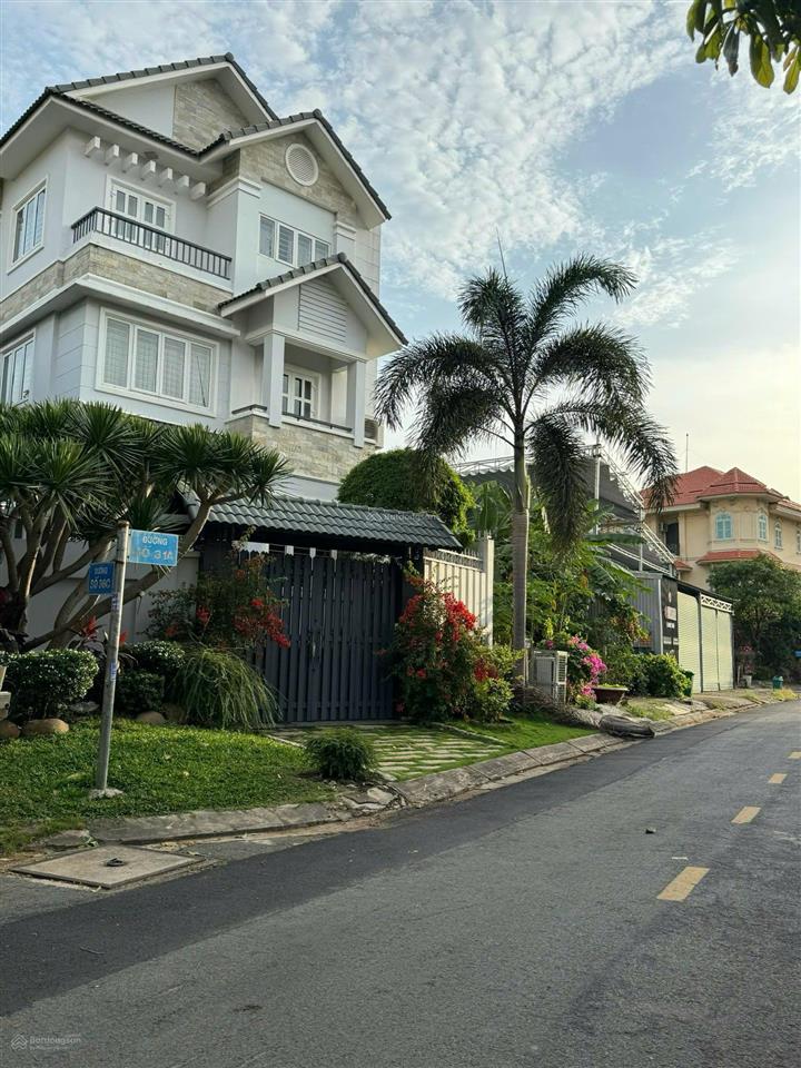 Ngộp bank giảm 15 tỷ về 85 tỷ khuôn biệt thự 20x21m cn 406.3m2 khu vip ngay cao đức lân an phú, q2