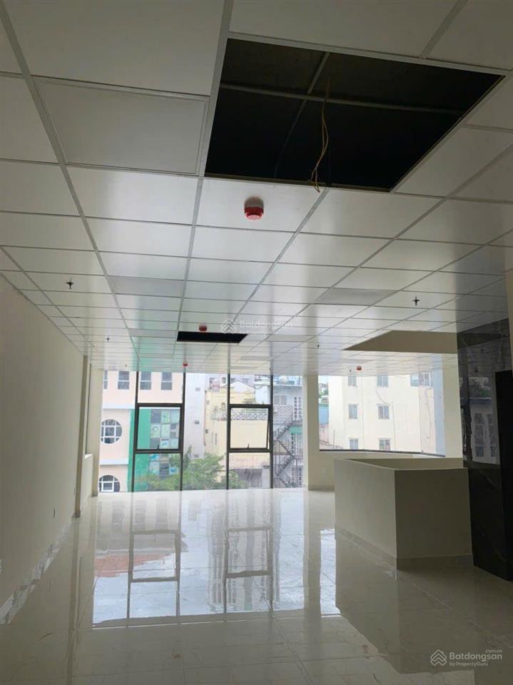 Chủ ngộp bank giảm 15 tỷ về 65 tỷ bán gấp toà văn phòng quận 1 dt 9x25m nở hậu cn 238m2 hầm 6 tầng