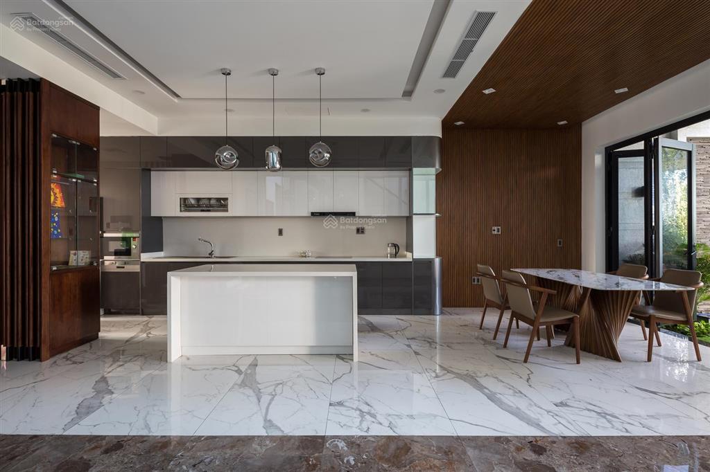 Biệt thự quận 1 giảm 50tỷ về 85 tỷ có hồ bơi thang máy cao cấp 266m2 hầm 5 tầng bán gấp trong tháng
