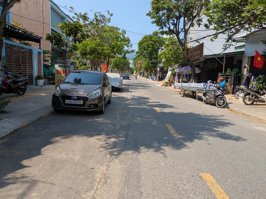 Đất biển sơn trà đường 7.5m lề 4 chỉ 11.5 tỷ