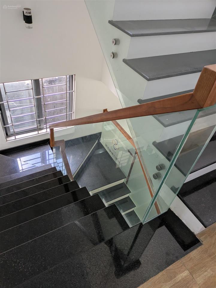 Sơn trà  nhà 3 tầng đường 7.5m, lô kẹp cống kề góc ngã tư 2 đường lớn chỉ 12.5 tỷ