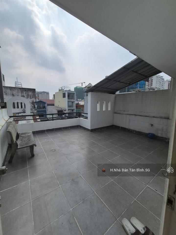 6.5 tỷ  nhà rộng ngang 5m hiếm có khu p15 tân bình. nhà 3 tầng 3pn 4wc