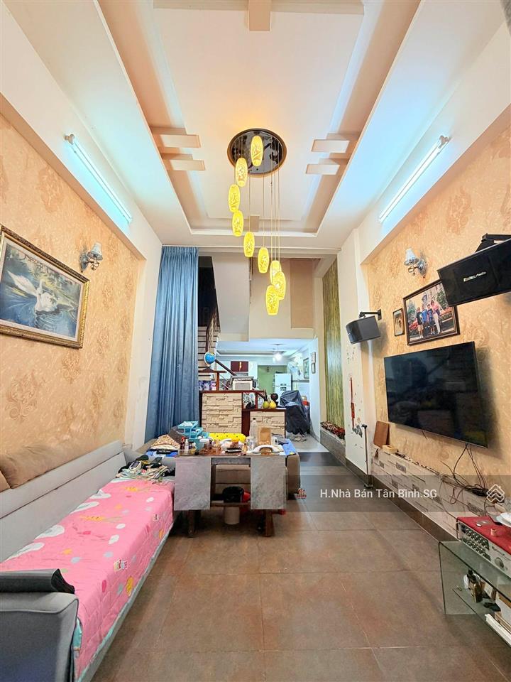 Chỉ hơn 7 tỷ có nhà nằm ở hẻm xe hơi, nhà 4 tầng đẹp ngụ tại phường 15 tân bình