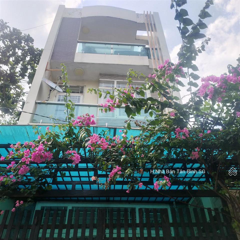 Chỉ hơn 7 tỷ có nhà nằm ở hẻm xe hơi, nhà 4 tầng đẹp ngụ tại phường 15 tân bình