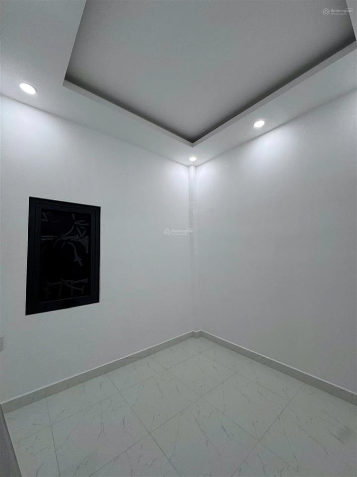 Bán nhà hương lộ 2. 33m2/4tỷ. 2pn2wc. 2 lầu. bình trị đông. bình tân. sổ riêng sẵn. hẻm xe hơi