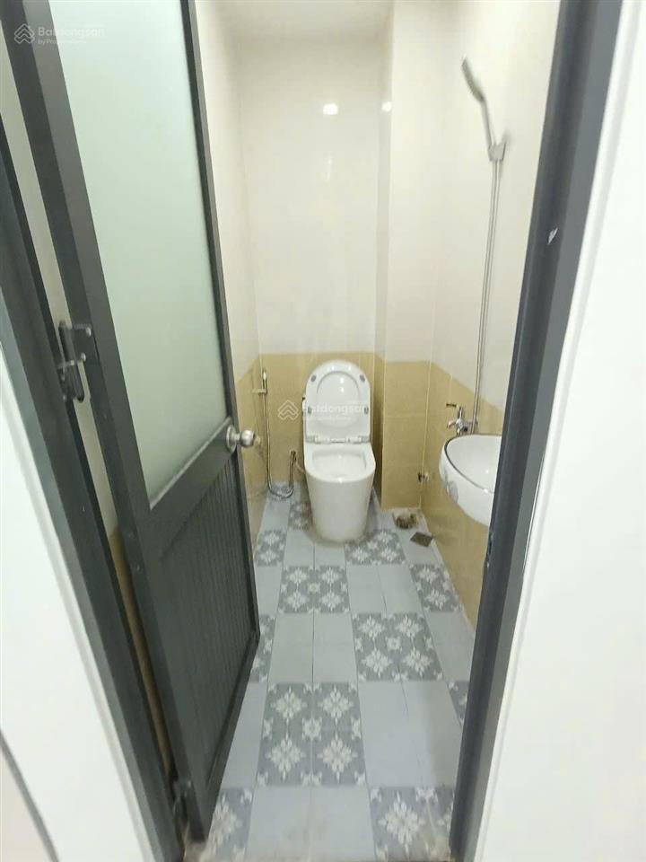 Nhà mtd 14a bình hưng hoà, 3 lầu, 3pn3wc. giá sang tên chỉ 2tỷ630triệu. sổ sẵn