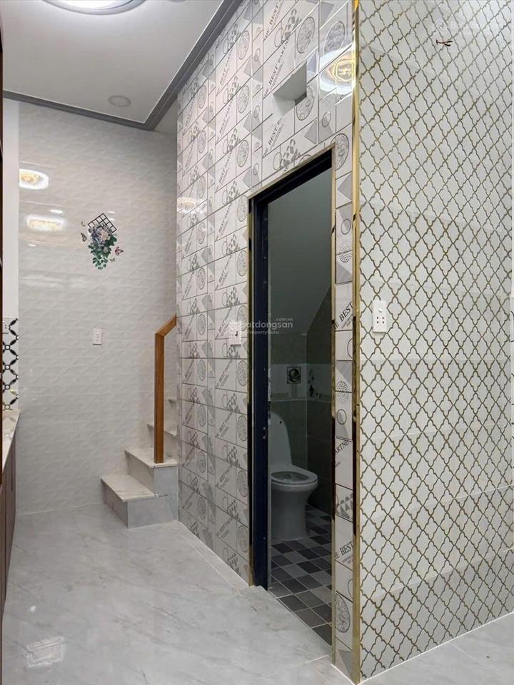 Nhà 1/ đường chiến lược, bình trị đông a, bình tân. 1 trệt 2 lầu 2pn2wc. giá chỉ 1,89tỷ tl nhẹ. sr