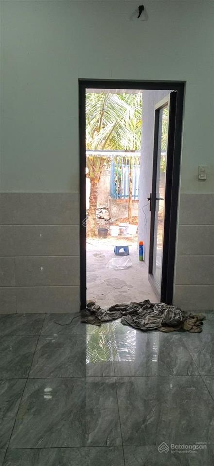Nhà riêng 266m2 giá 5tỷ850triệu. mặt tiền đường lô 2 xã bình lợi, bình chánh. gần cầu tân tạo. shr