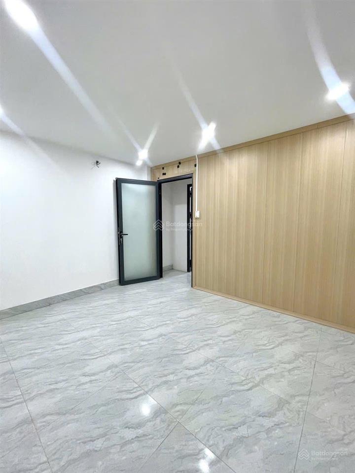 Nhà đẹp giáp tân phú hẻm 8m. giá tốt chỉ chỉ 4,35tỷ. 2pn2wc. sổ riêng sẵn. nhà mới dọn vào ở ngay.